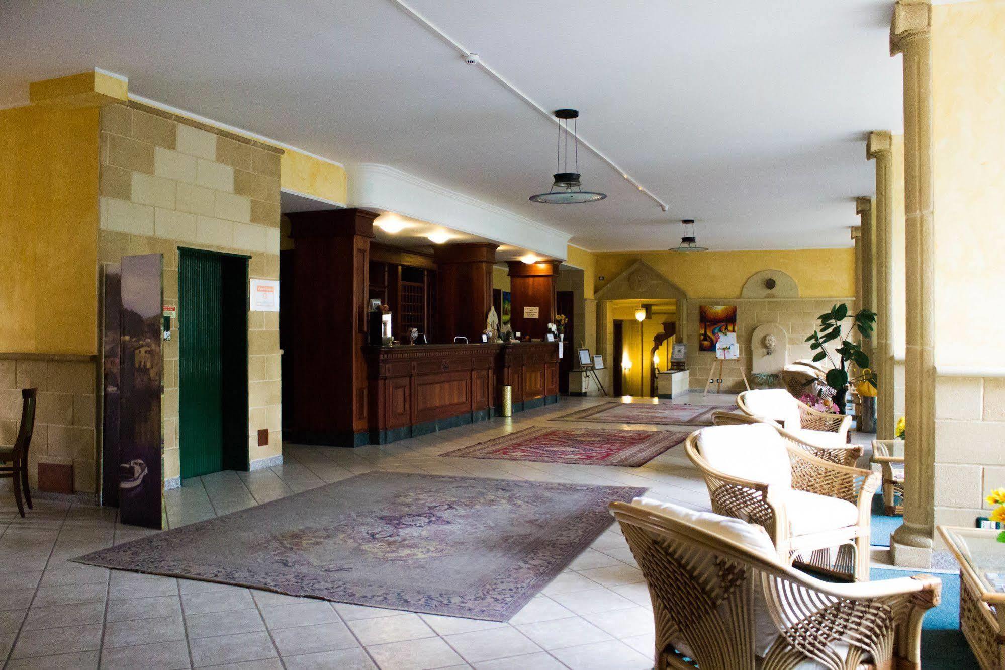 Hotel Salus Salice Terme Buitenkant foto