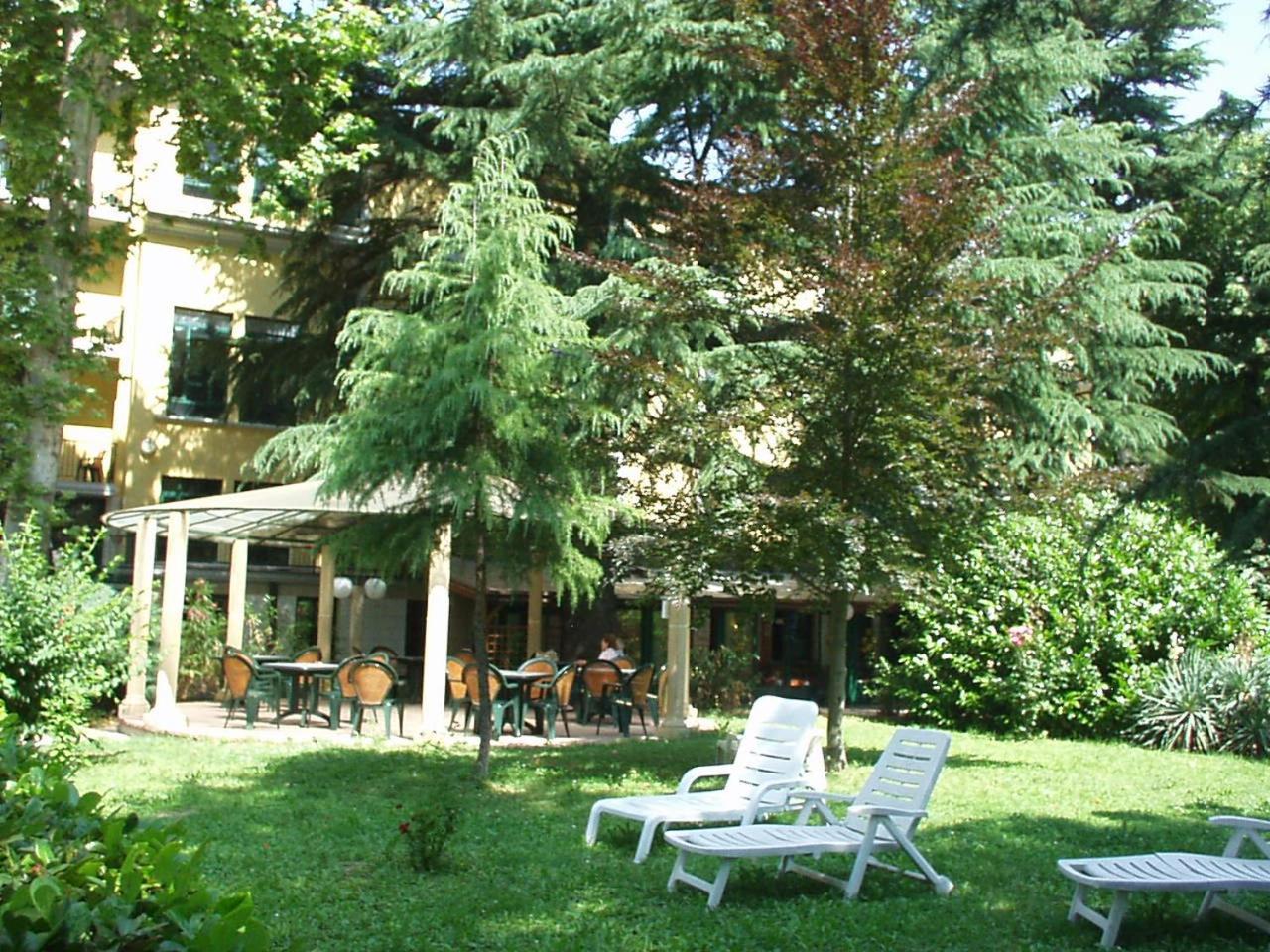 Hotel Salus Salice Terme Buitenkant foto