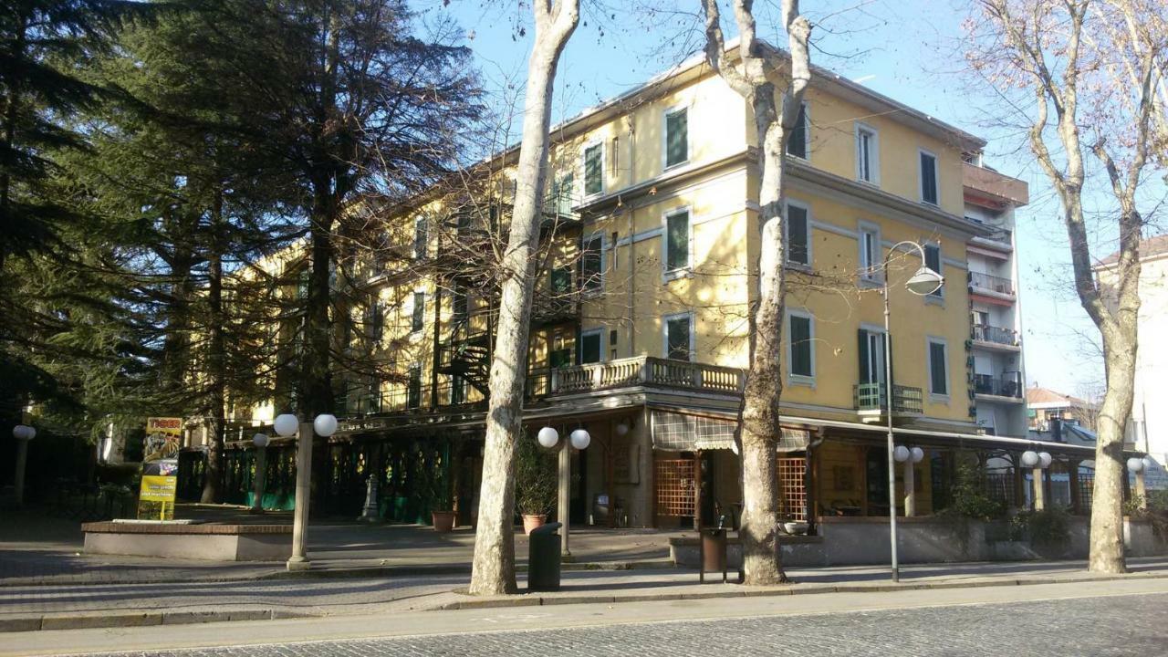 Hotel Salus Salice Terme Buitenkant foto