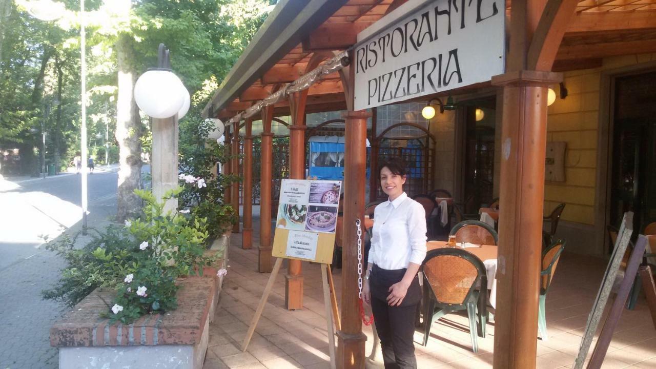 Hotel Salus Salice Terme Buitenkant foto